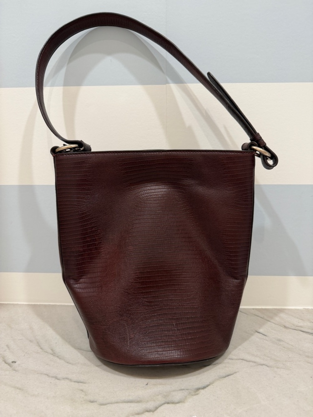 Hyer Goods Brown Leather Classic Women's Bucket Bag Large